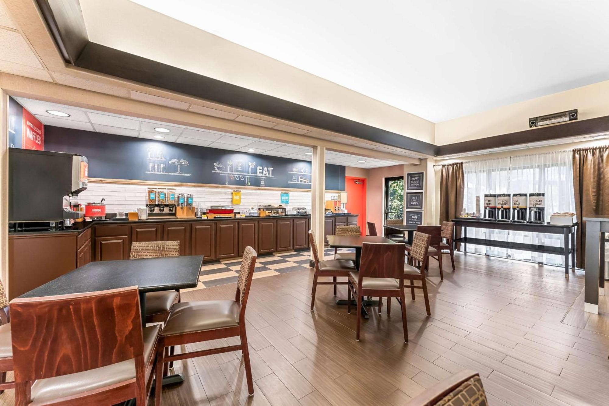 Hampton Inn Stroudsburg Poconos Esterno foto